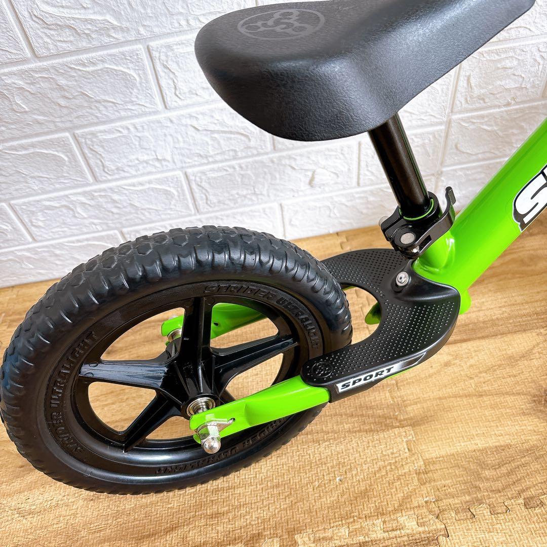 美品　STRIDER 12インチ スポーツモデル 緑　持ち運び用ベルト付き