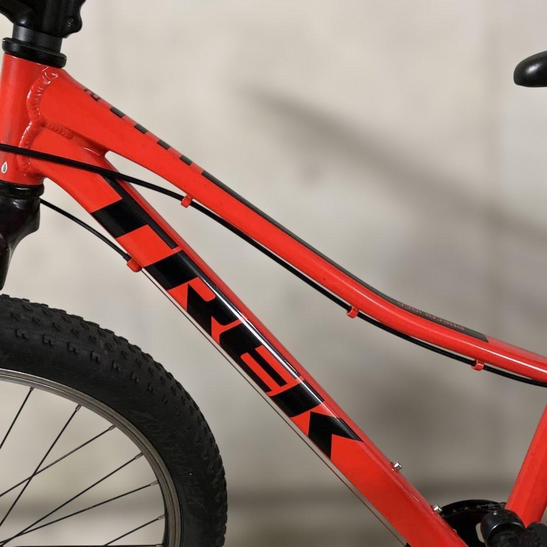 TREK 24インチ レッド 直接引取り限定