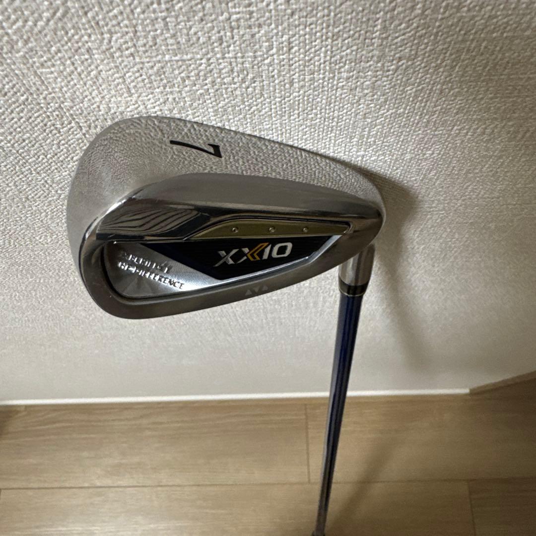 【美品】ゼクシオ13 アイアン　純正Rシャフト5本セット 6番〜PW