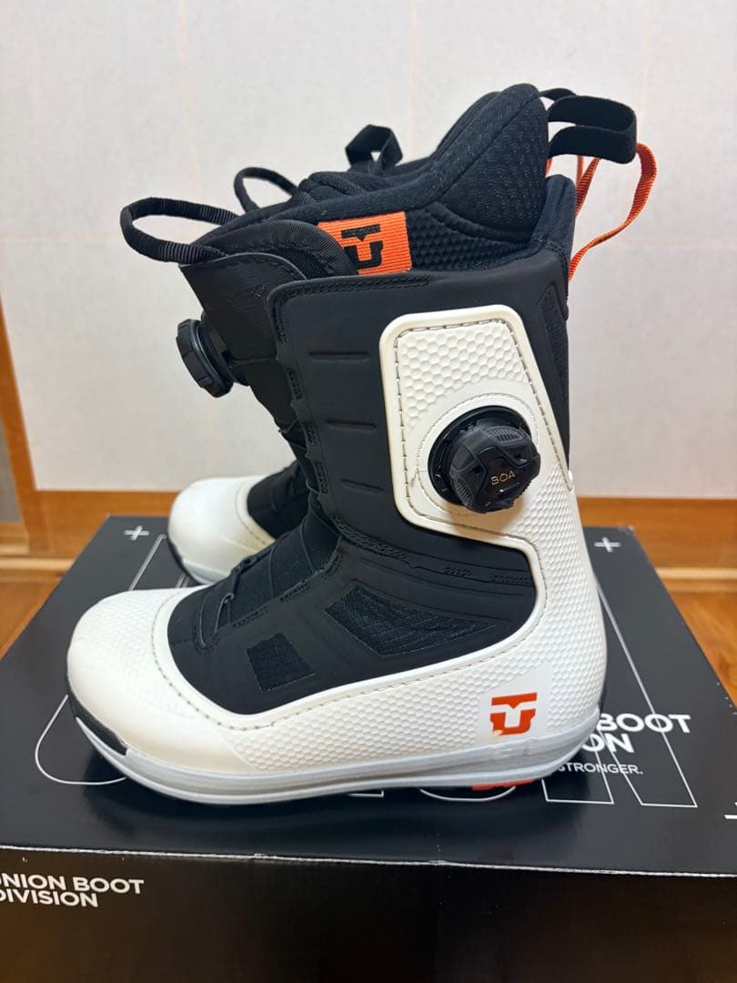 スノーボード UNION RESET PRO WHITE/BLACK 25.5cm