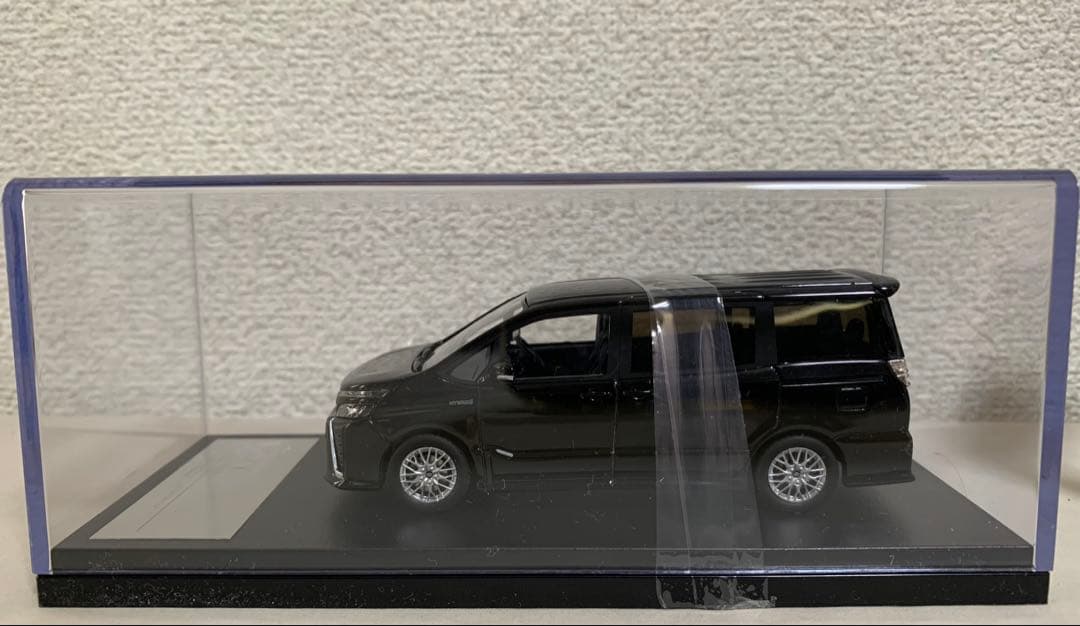 1/43 トヨタ VOXY ヴォクシー ハイブリッドZS ブラック