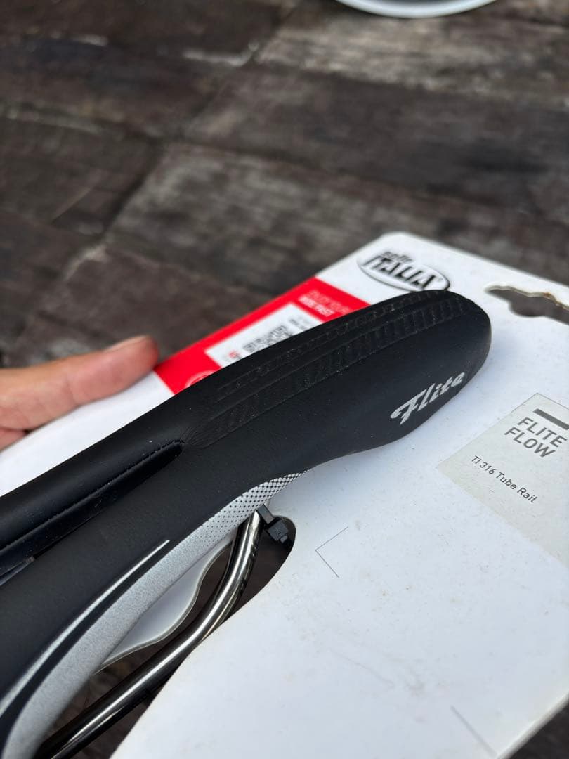 selle italia Flite Flow TI316 ブラック サドル