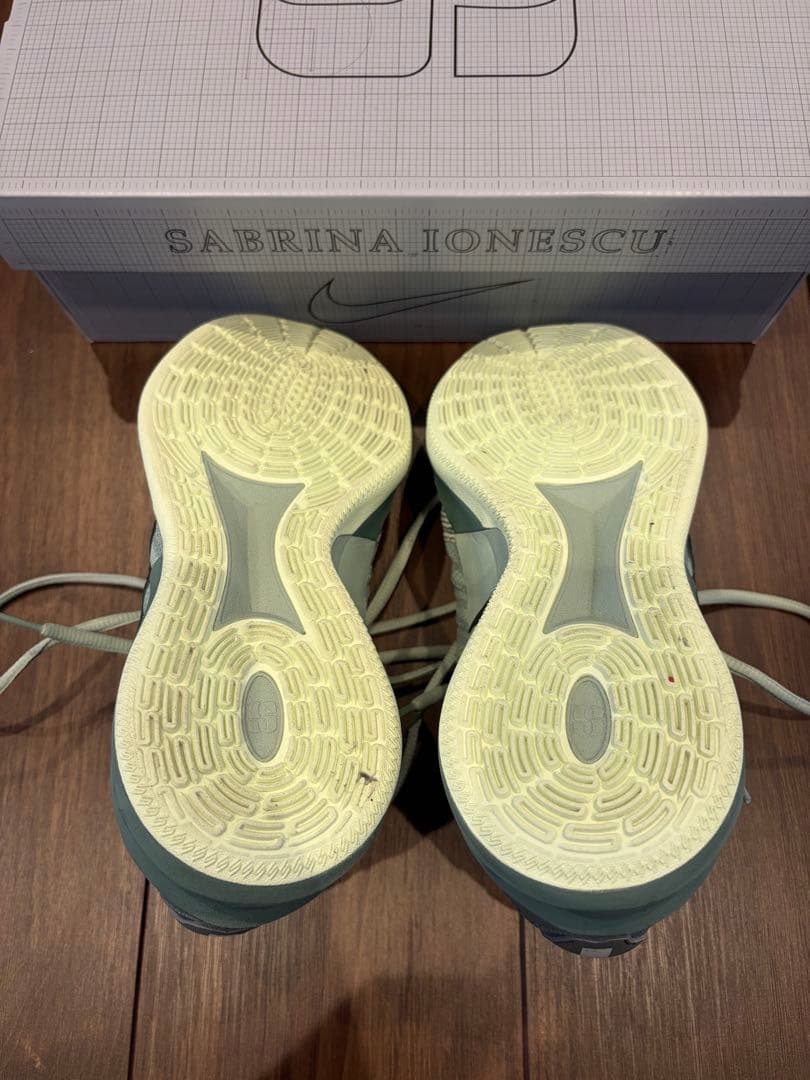 【超特価セール】Nike Sabrina ナイキ サブリナ バスケ バッシュ