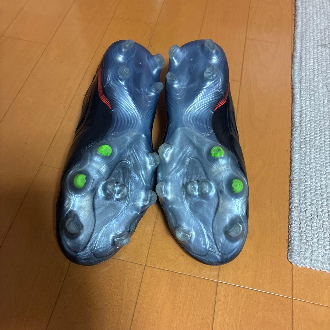 adidasコパセンスfg レースレスモデル