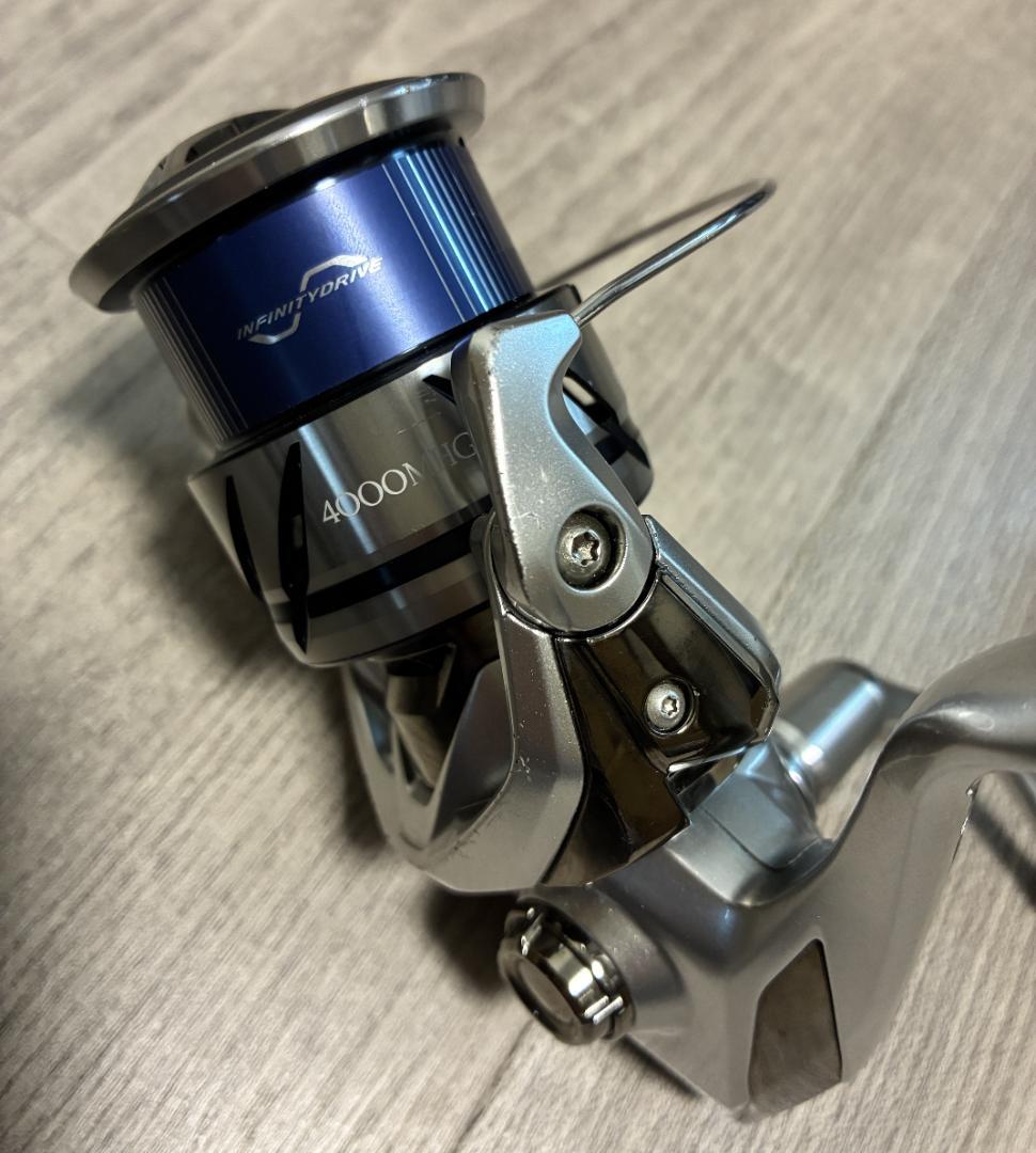 SHIMANO 23STRADIC 4000MHG スピニングリール