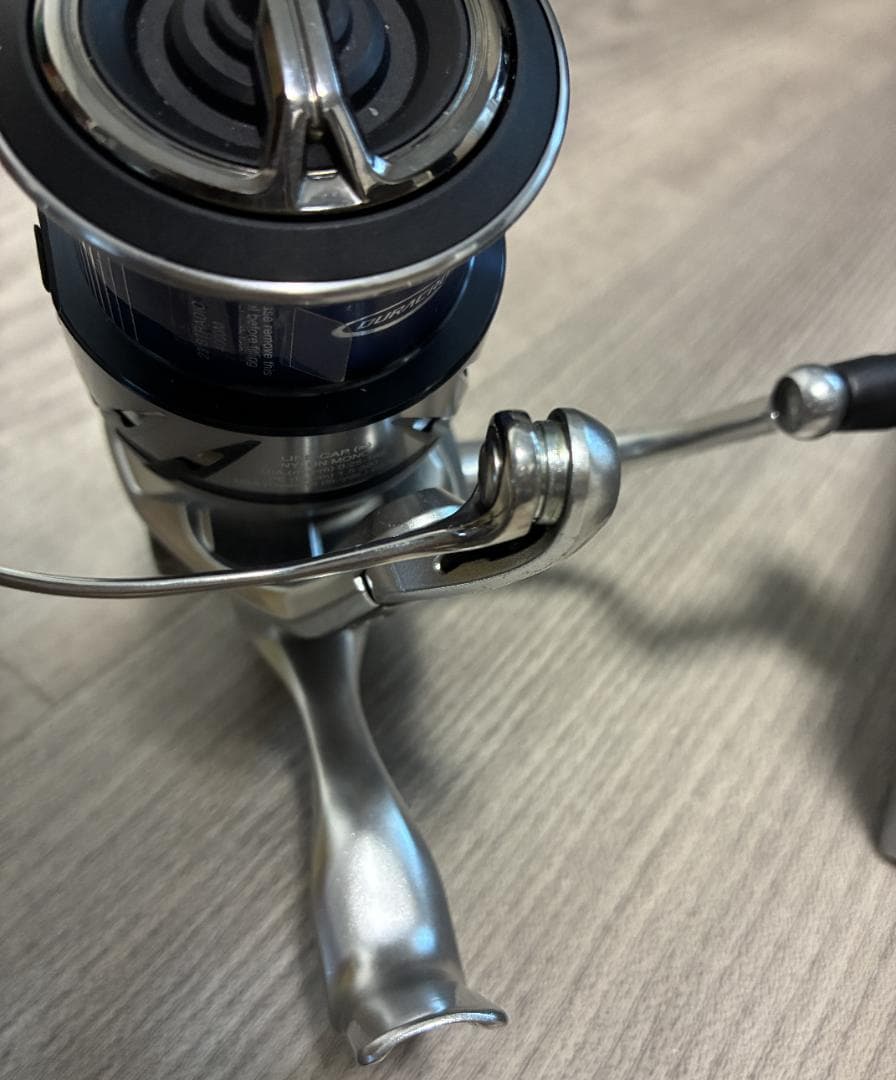 SHIMANO 23STRADIC 4000MHG スピニングリール