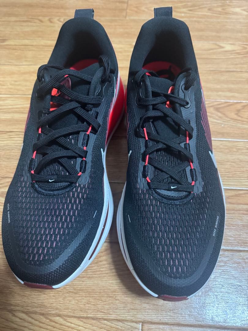 NIKE ランニングシューズ ボメロ18 29cm