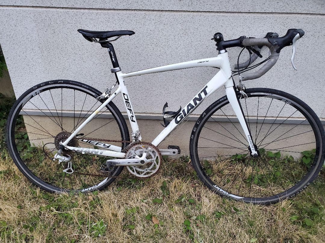 GIANT DEFY サイズM　室内保管・通勤使用　現状渡し