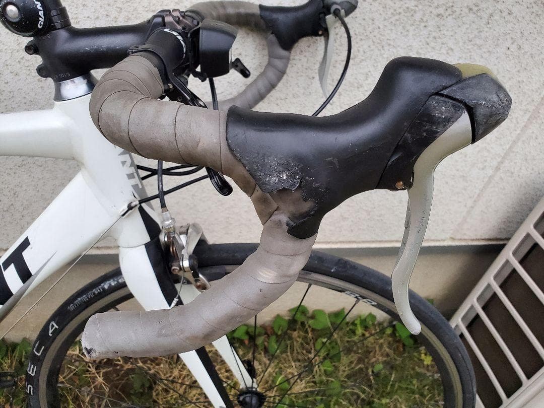 GIANT DEFY サイズM　室内保管・通勤使用　現状渡し