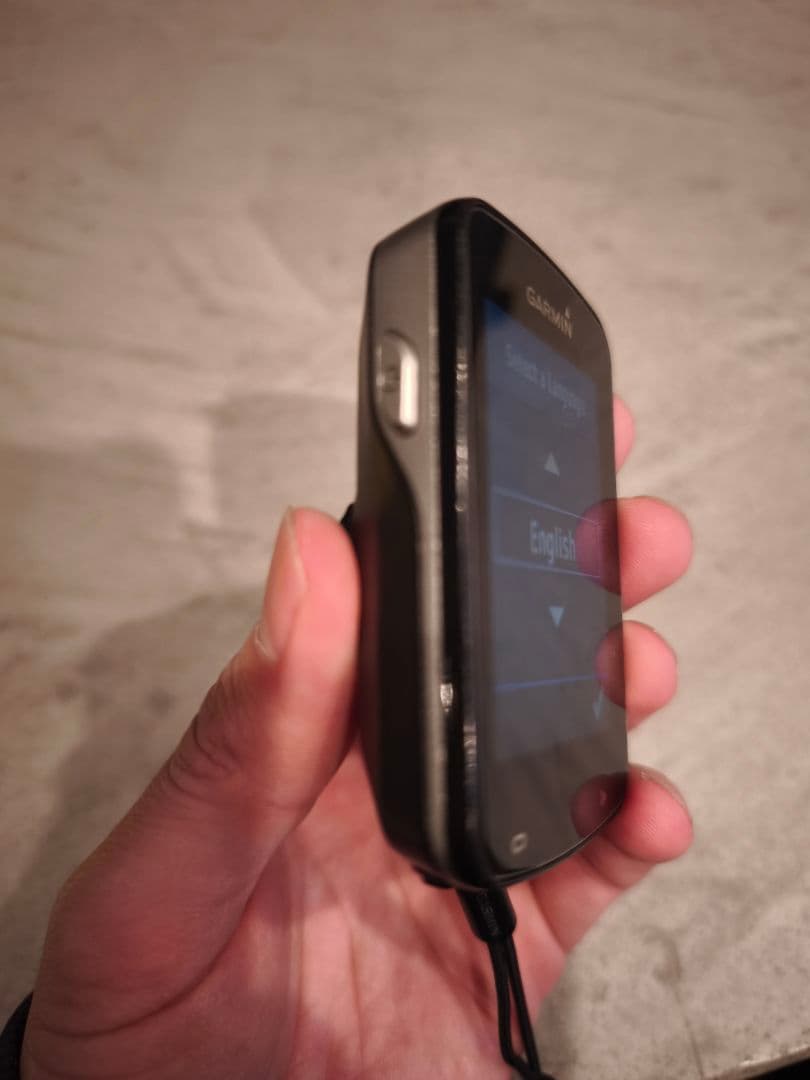 GARMIN Edge 820J サイクルコンピューター 本体　予備フィルム付き