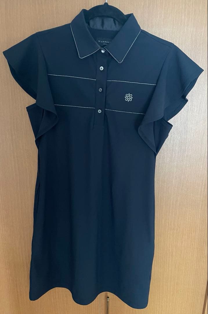 St Andrews フリル付きワンピース