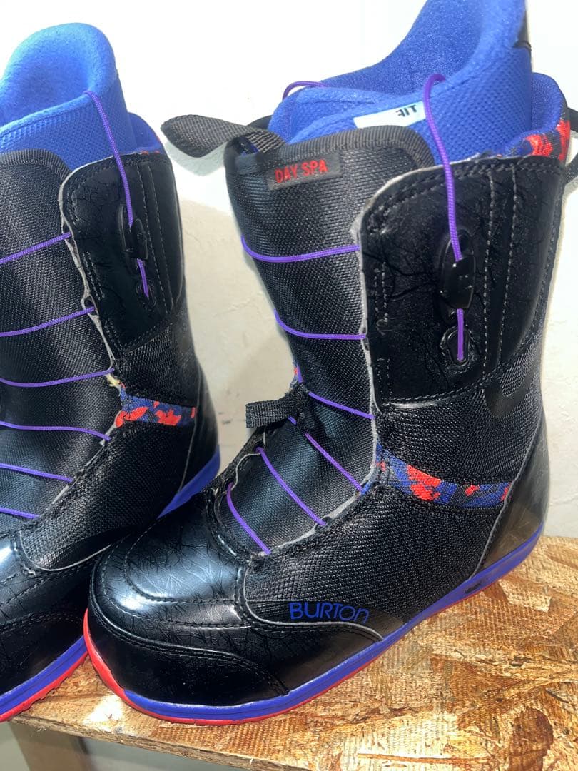 新品同様！BURTON DAYSPA 24.0cm