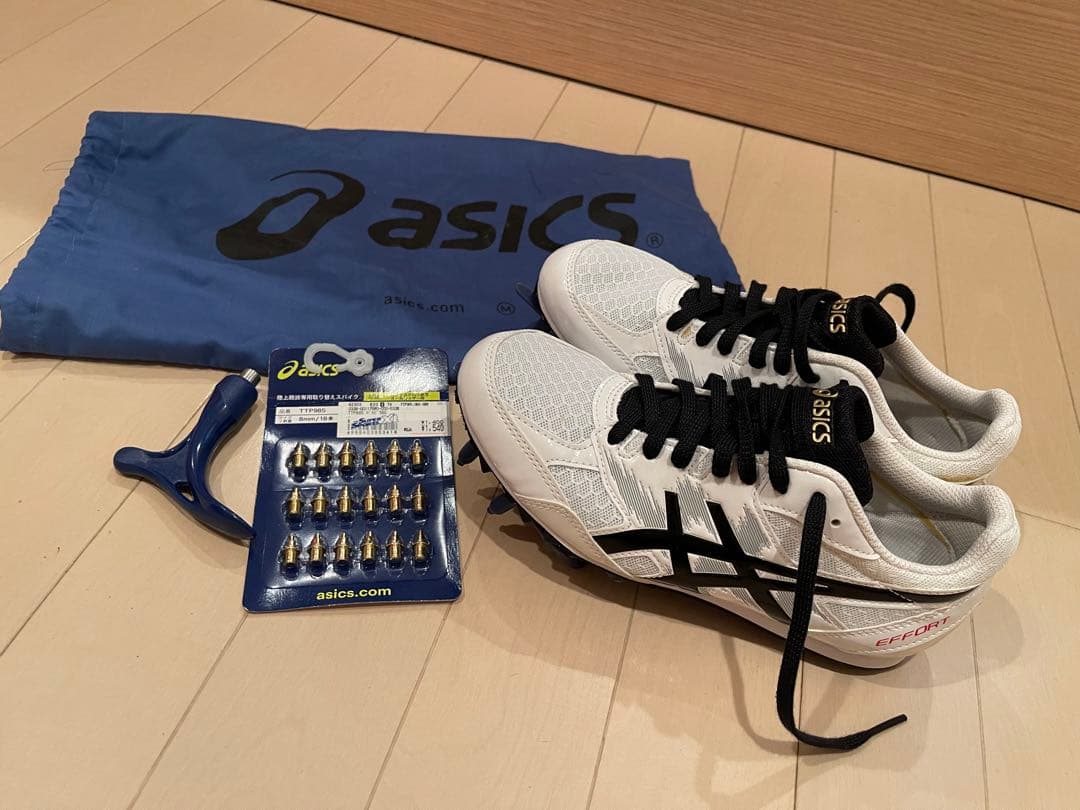 アシックス　スパイク　23.5cm 陸上　競技　部活　白　ほぼ未使用