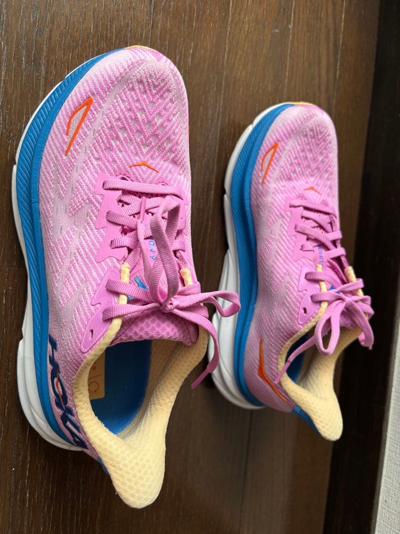 【期間限定値下げ】HOKA ONE ONE クリフトン9 ランニングシューズ