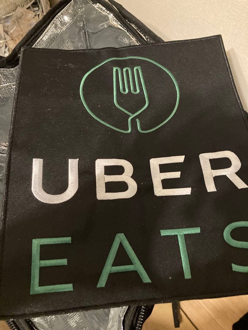 Uber Eats公式の配達用バッグ　初期　黎明期　モデル　ウーバーイーツ