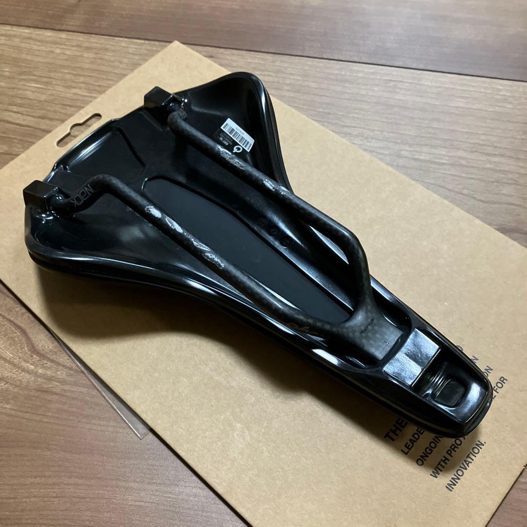 Prologo(プロロゴ) NAGO R4 NACK 137 サドル