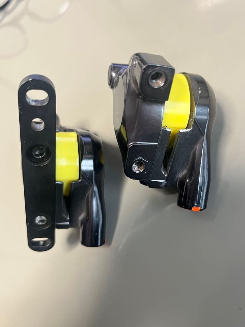 SHIMANO ULTEGRA ディスクブレーキキャリパー BR-R8170