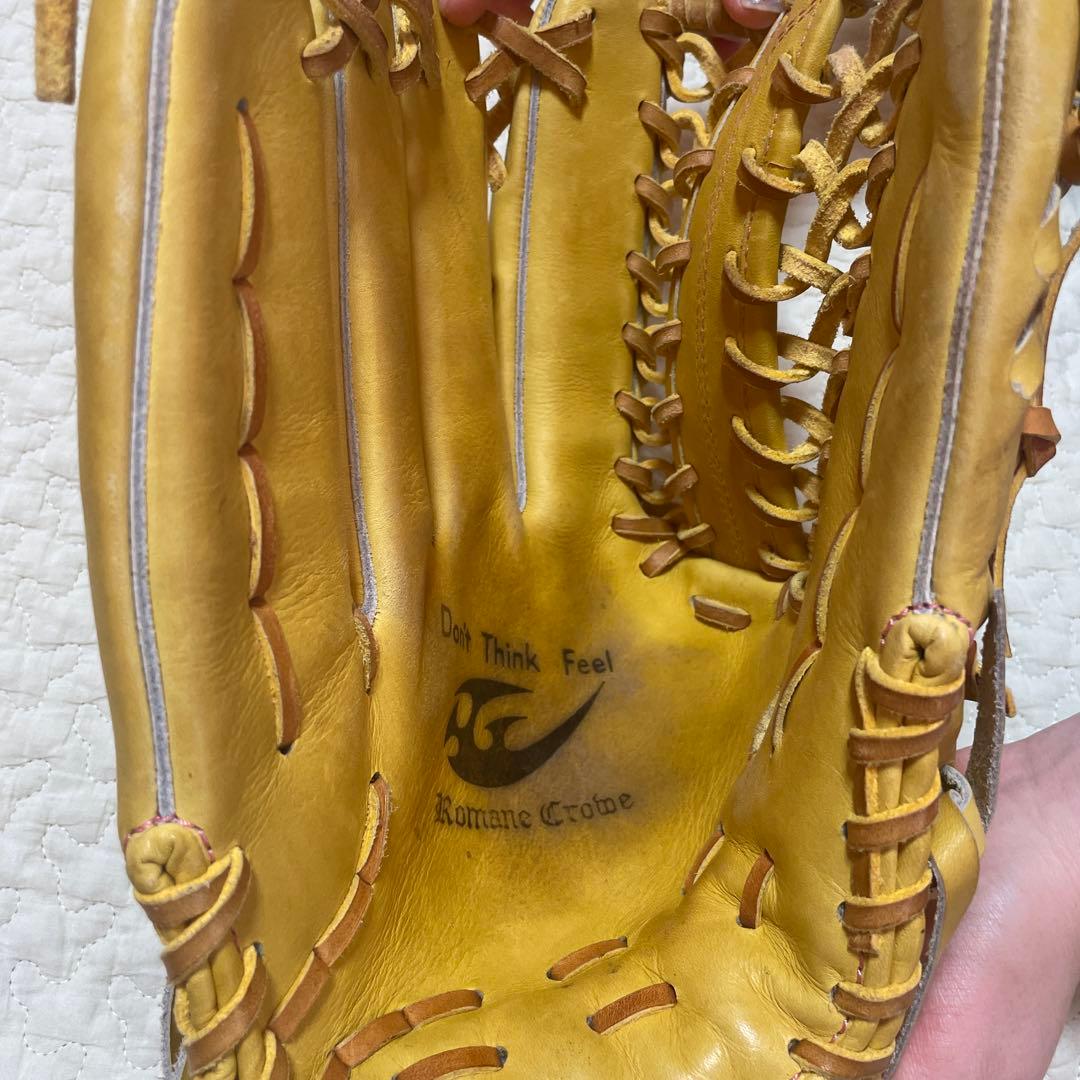 ロマネクロウ　オーダー　外野手　左用　軟式