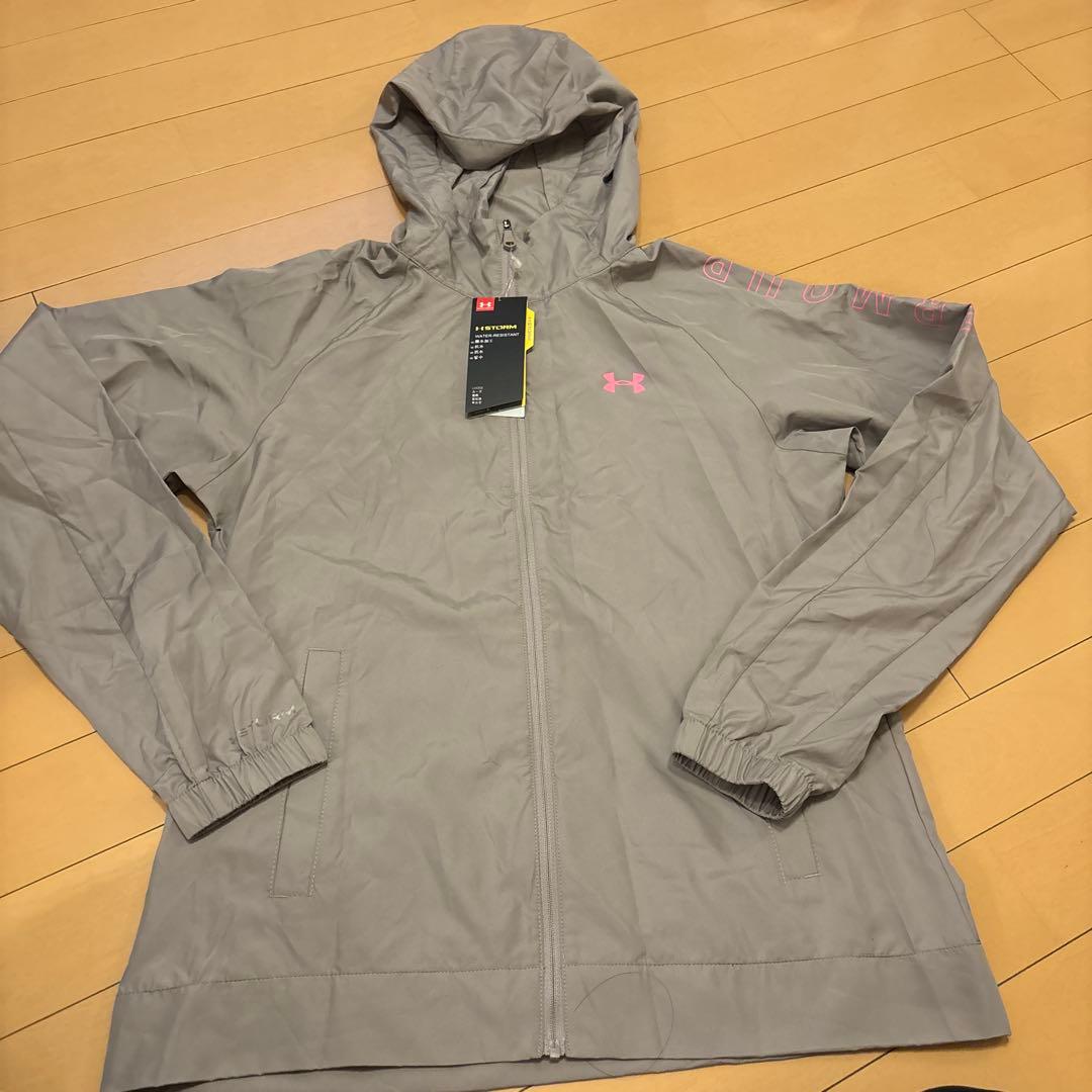 UNDER ARMOR ウィンドブレーカー