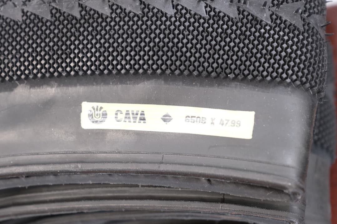新品ULTRA DYNAMICO CAVA ROSE 650B blue lug