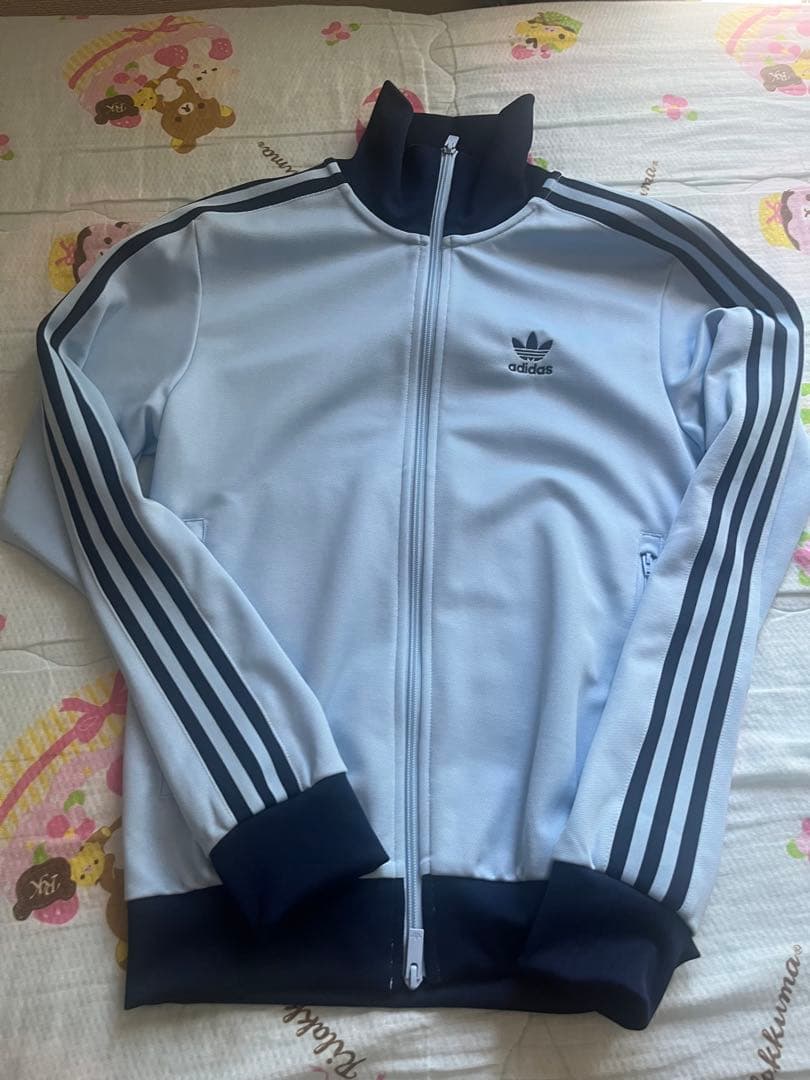 新品adidas トラックパーカー