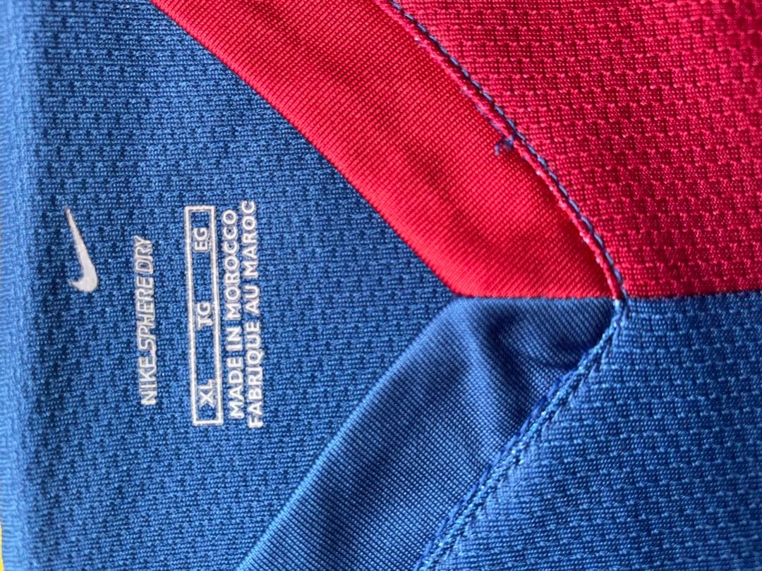 【希少 美品】バルセロナ 06/07 ホーム スポンサーなし サッカユニフォーム