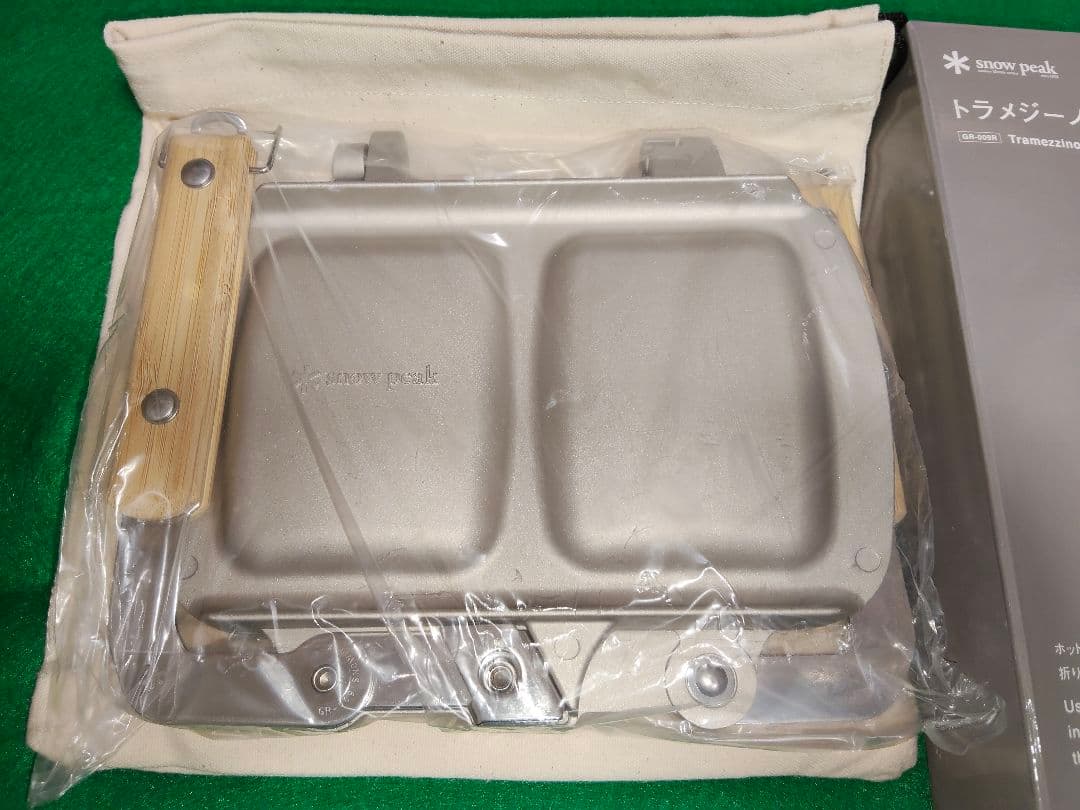 【新品未使用】 peak ホットサンドメーカートラメジーノGR-009R