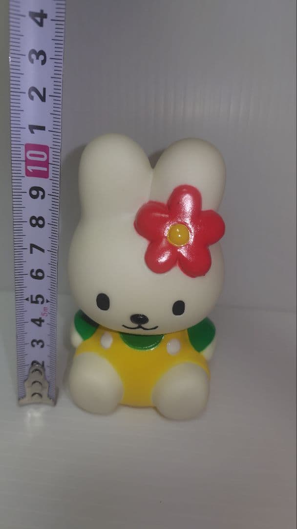 激レア！　ハローキティのなかまたち　♡　うさぎ　くま　ソフビ貯金箱　♡
