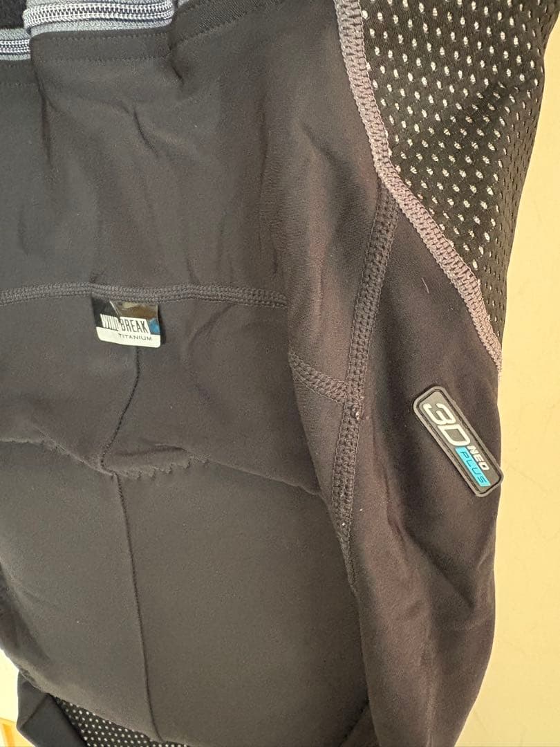 気温0度対応　PEARL IZUMI サイクルジャケット ＆ビブタイツ　サイズＬ