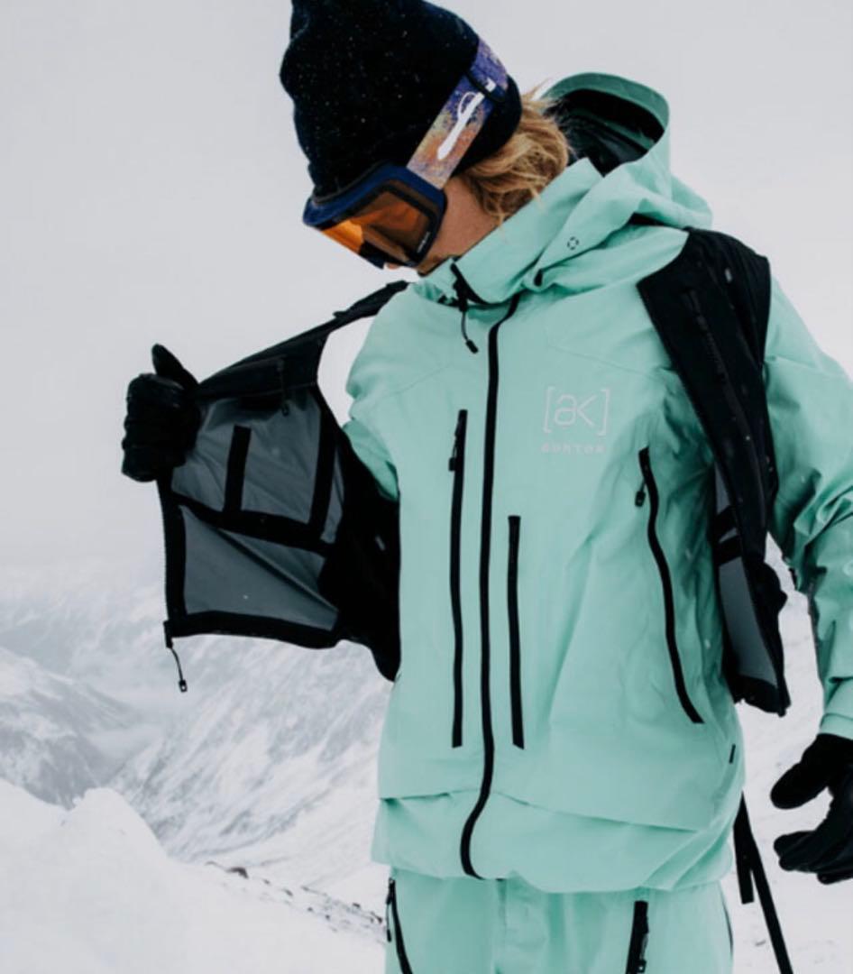 BURTONバックパック　ak Dispatcher 13L Vest Pack