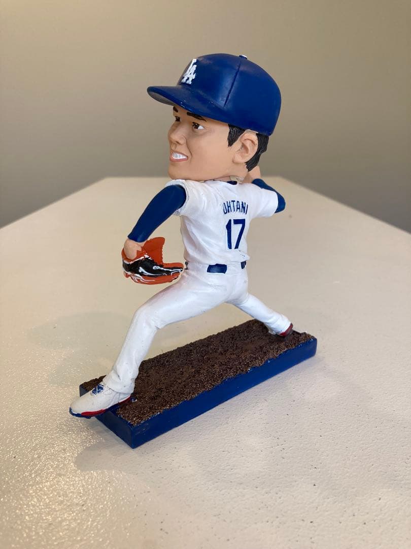 大谷翔平ボブルヘッド(ピッチング)その2 球場配布パンフレット付き