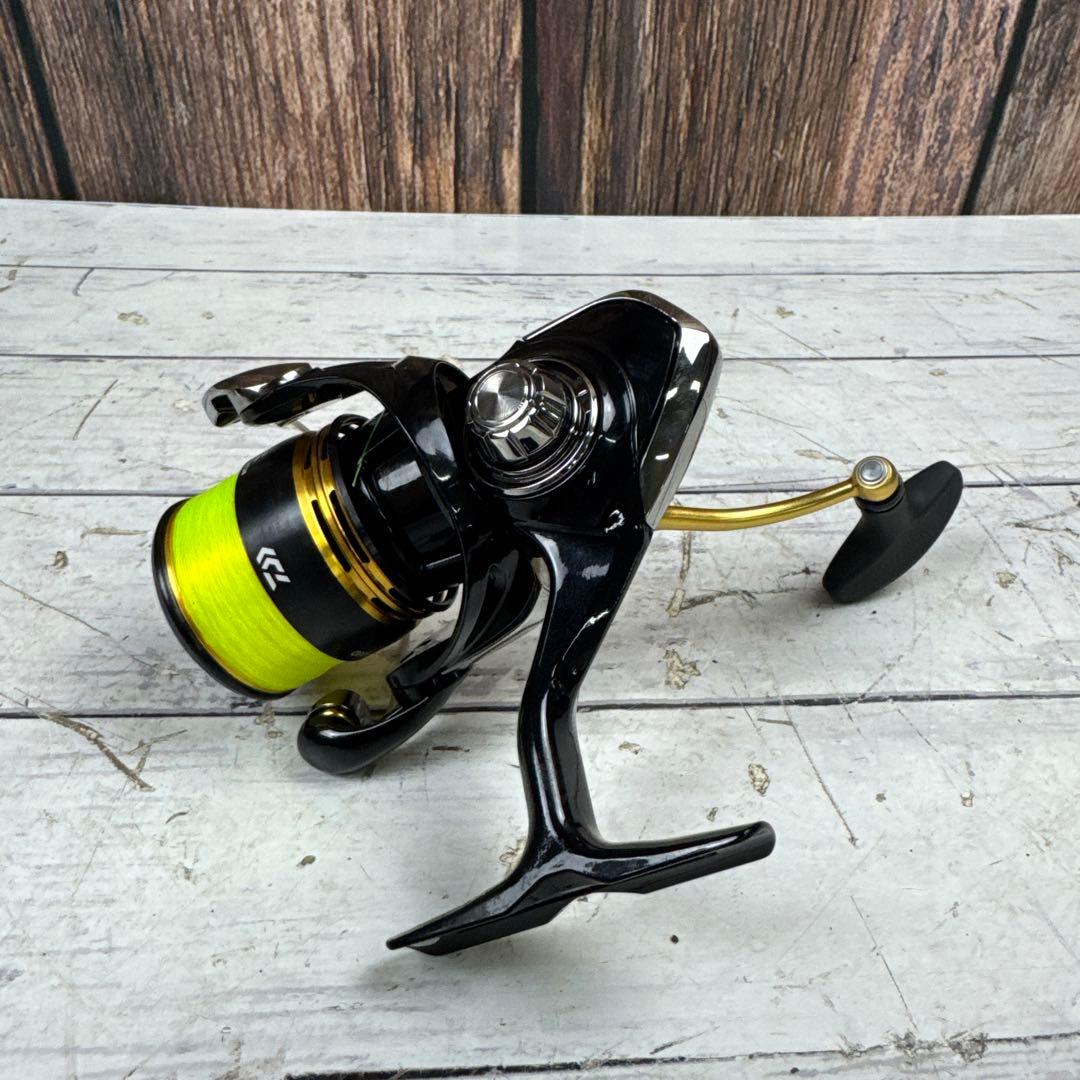 DAIWA LEGALIS LT2500D レガリス スピニングリール 釣り