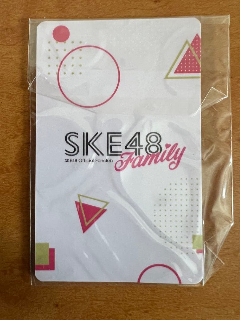 野村実代　　直筆サイン入りトレカ　SKE48