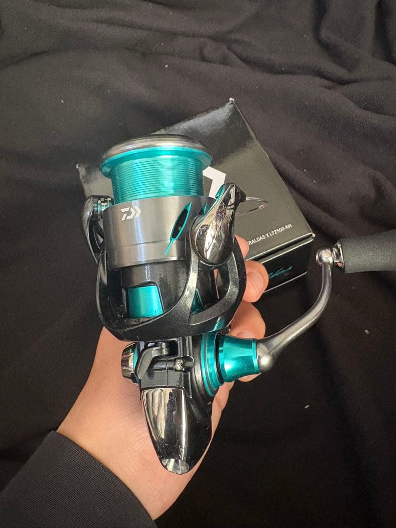 Daiwa エメラルダスLT2500-XH スピニングリール