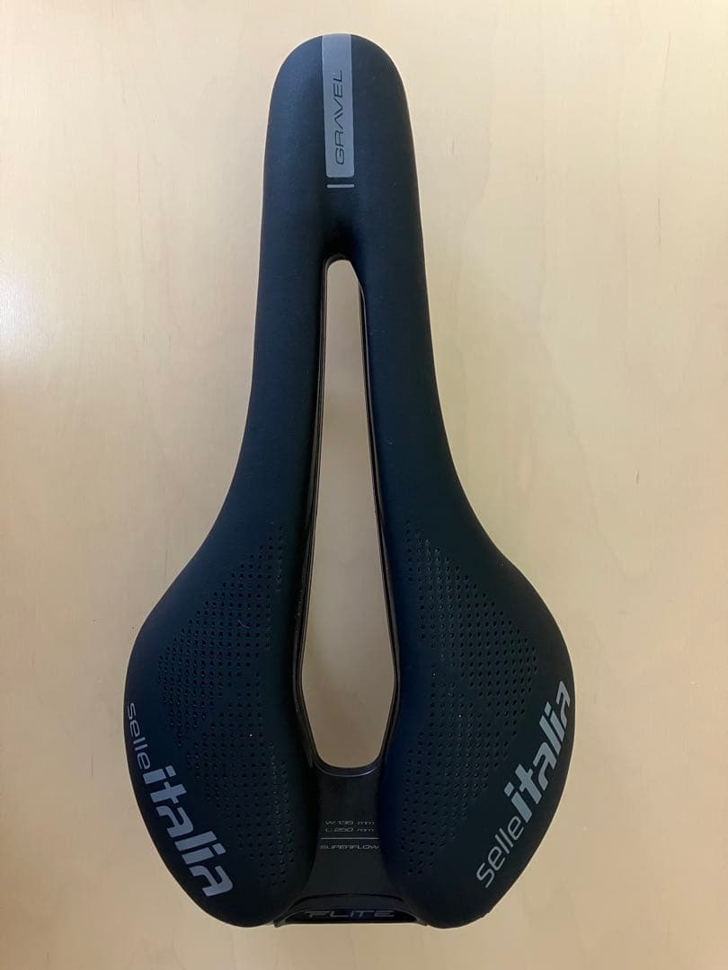 セライタリア Flite Boost Gravel Ti316 S.flow