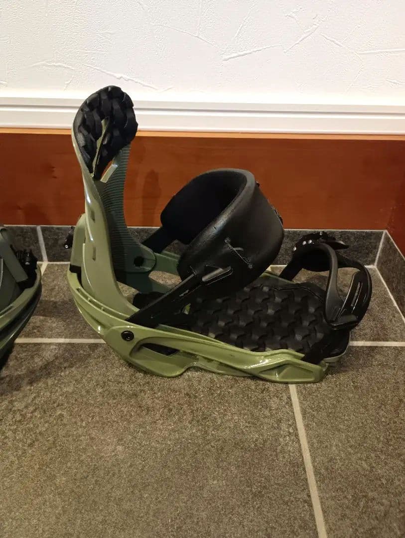 SALOMON RHYTHM Mサイズ