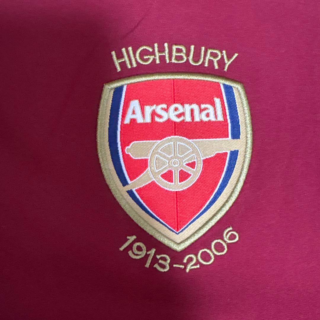 アーセナルのティエリ・アンリ選手の2005-2006シーズンのシャツ。