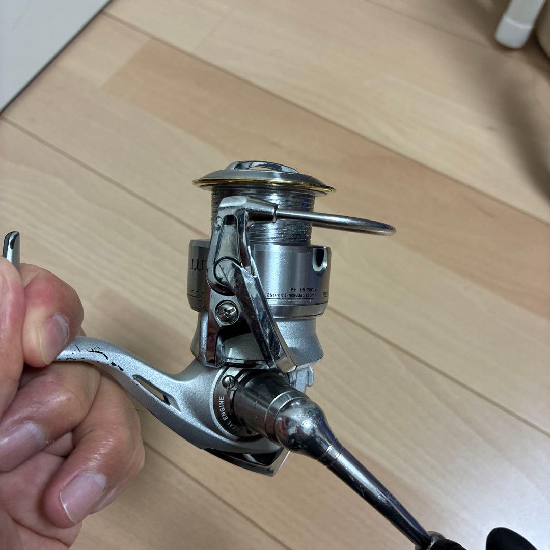 Daiwa LUVIAS 2500 スピニングリール