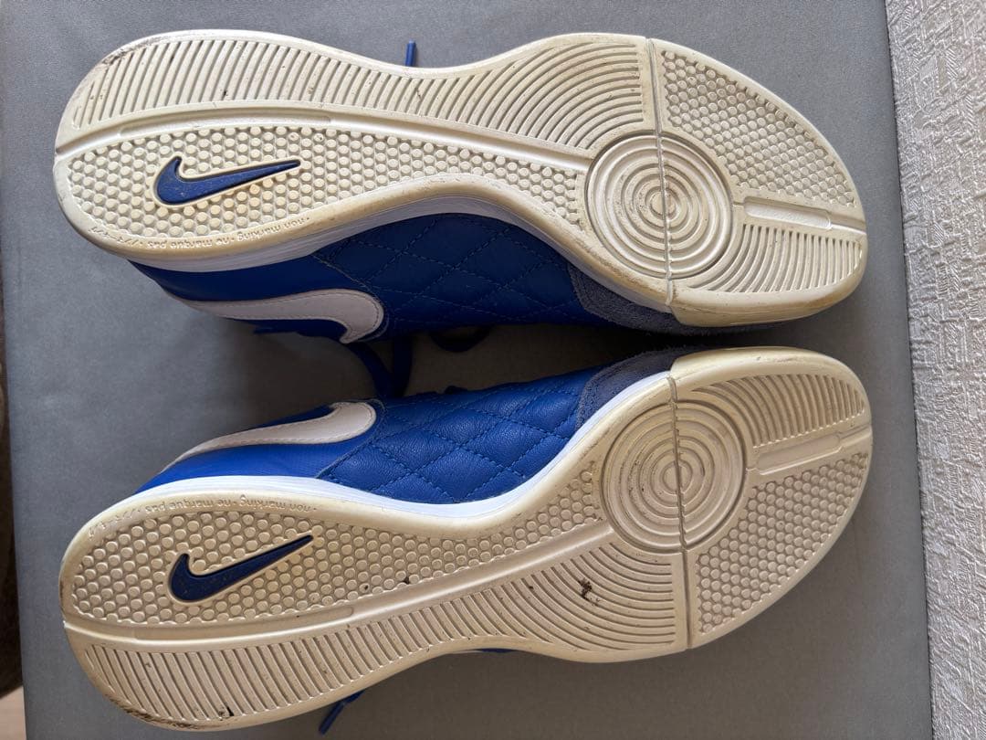 NIKE ティエンポ ロナウジーニョ フットサルシューズ
