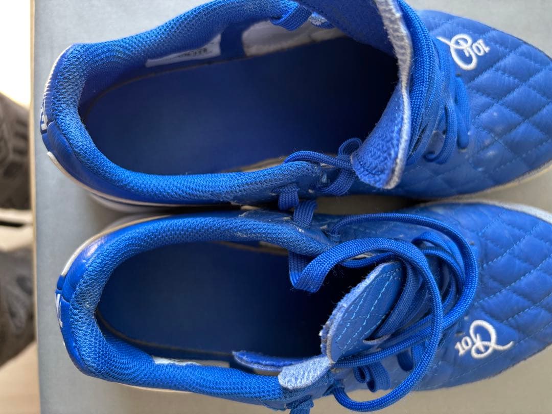 NIKE ティエンポ ロナウジーニョ フットサルシューズ