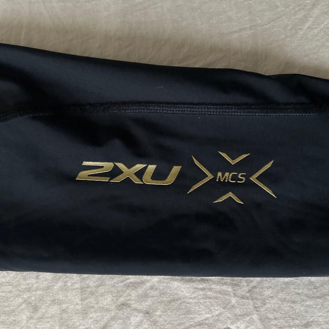 2XU MCSタイツ ブラック ゴールド