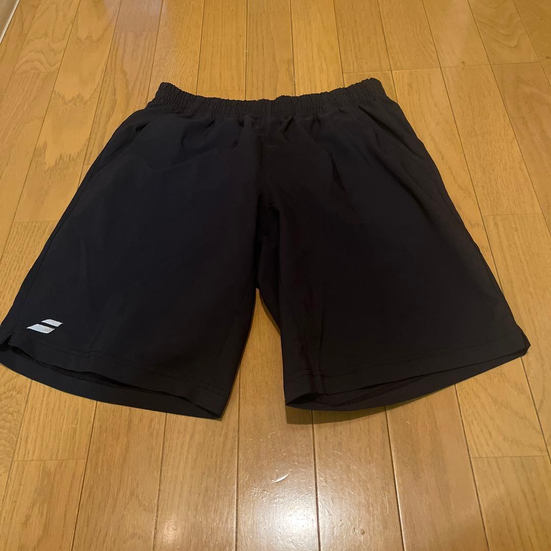 Babolat テニスウェアセット Tシャツ2枚とショートパンツ