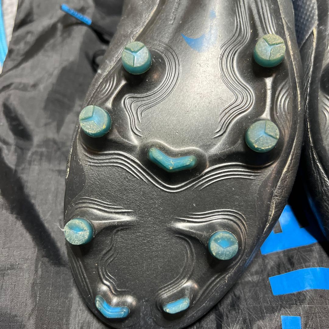 サッカースパイク ティエンポレジェンド8 エリートFG 26.0cm 収納袋付き