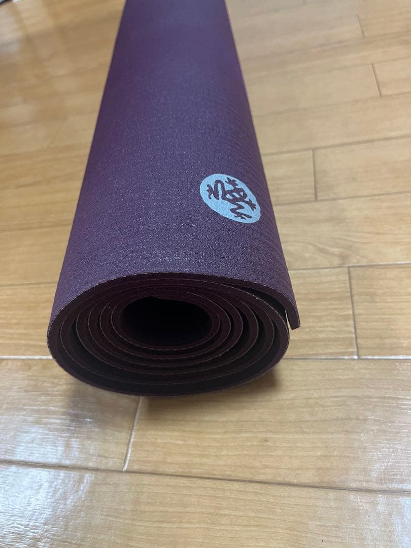 マンドゥカ　manduka プロライトヨガマット（5mm）