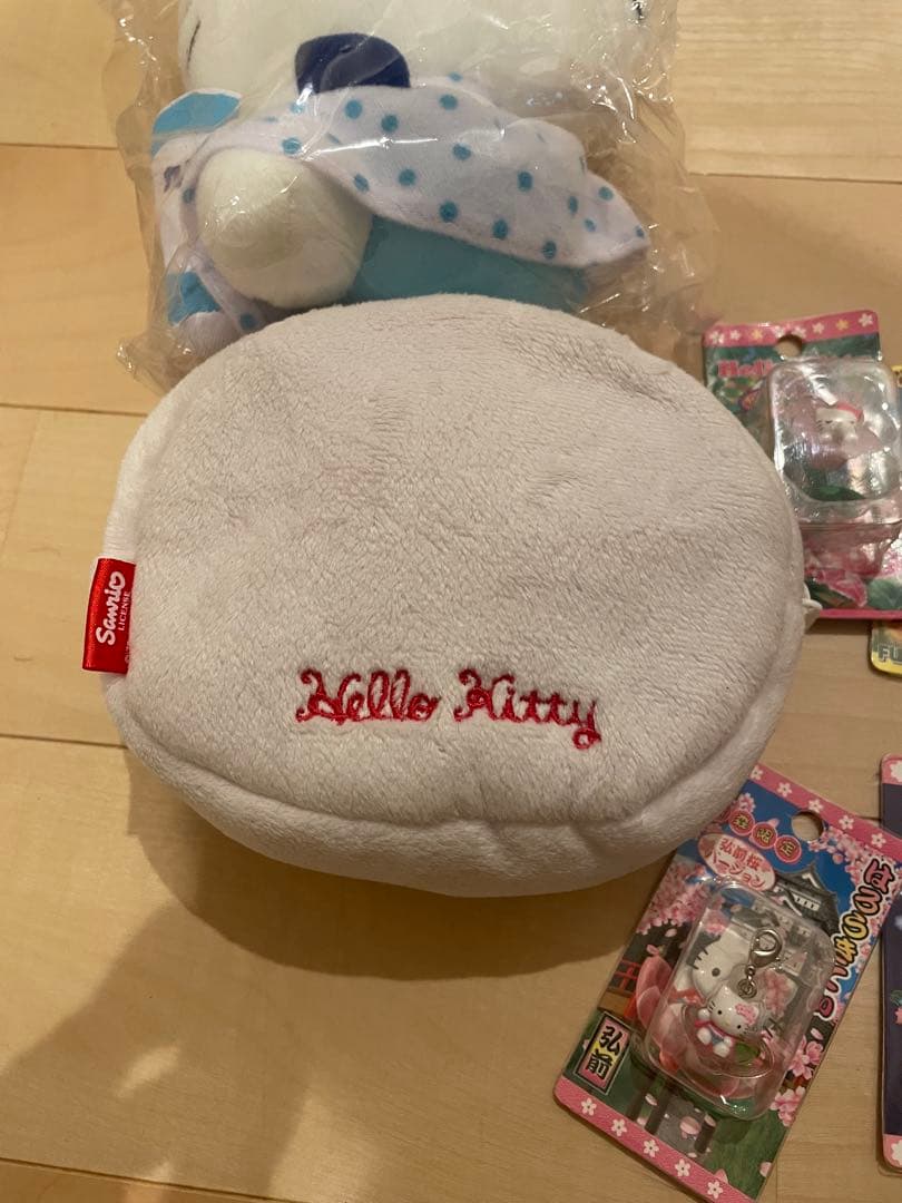 ハローキティ コラボぬいぐるみ　ポーチ　ファスナーマスコット　まとめ売り