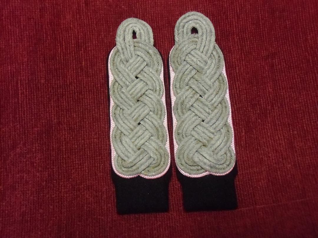 ⊞ドイツ軍＊Ｗ/ＳＳ少佐肩章（ＣＯＰＹ/複製品）
