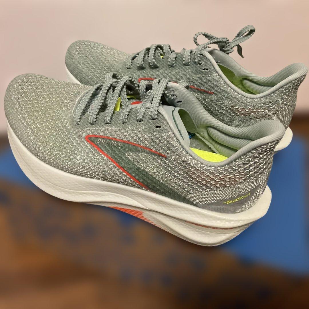 【新品未使用】24.0cm Brooks ハイペリオンエリート3