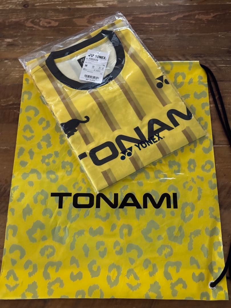 トナミ運輸バドミントンレプリカユニフォーム 黄色 Mサイズ ショップ袋付き