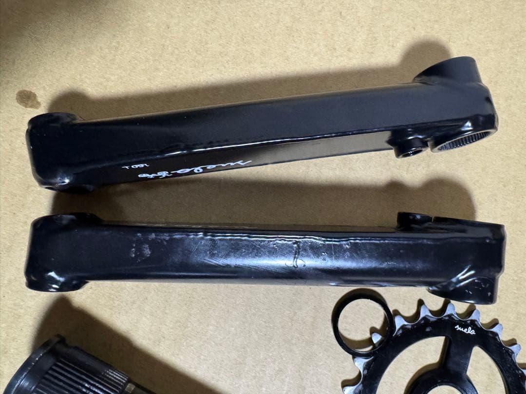 BMX クランクSUELO V3 CRANK SET 160MM 22T