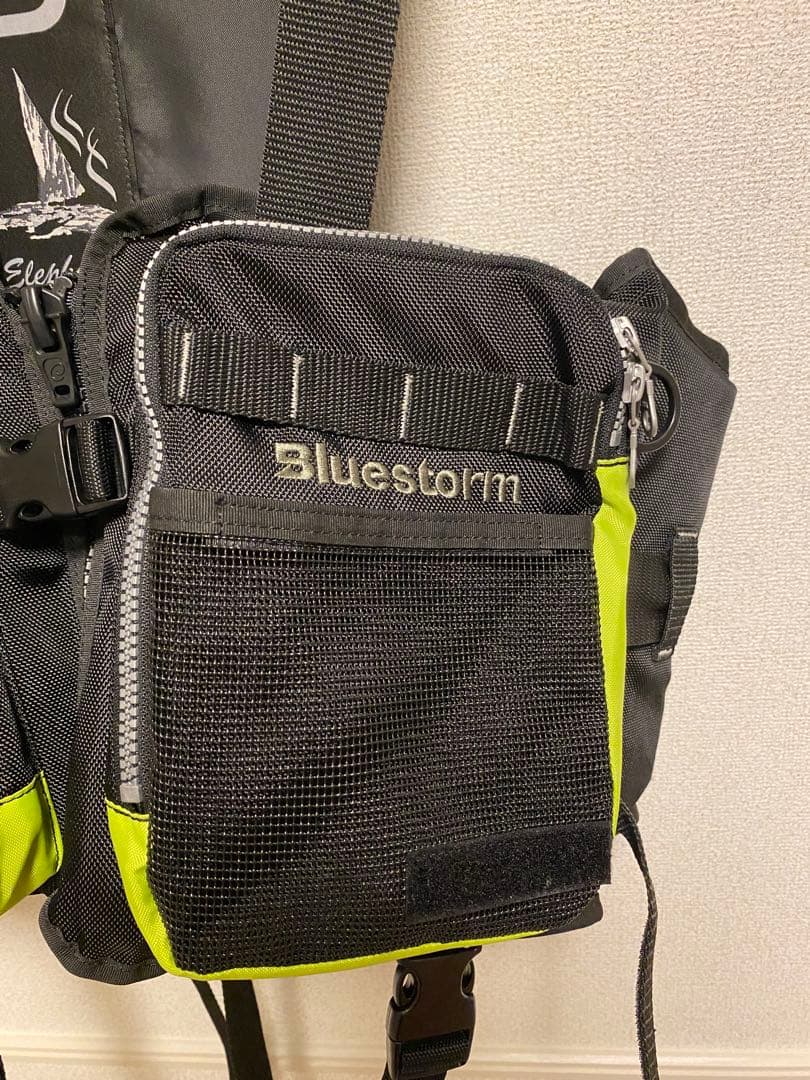 Bluestorm エレファンタ　ライフジャケット